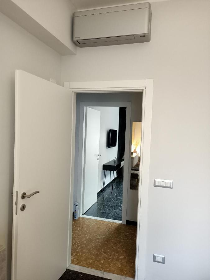 Casa Di Noemi - Seafront With Parking Apartment Savona Exterior foto